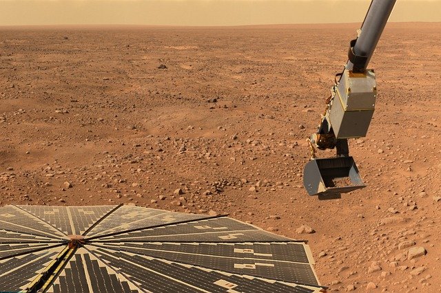 The Mars probe seems to be overlooking life on Earth