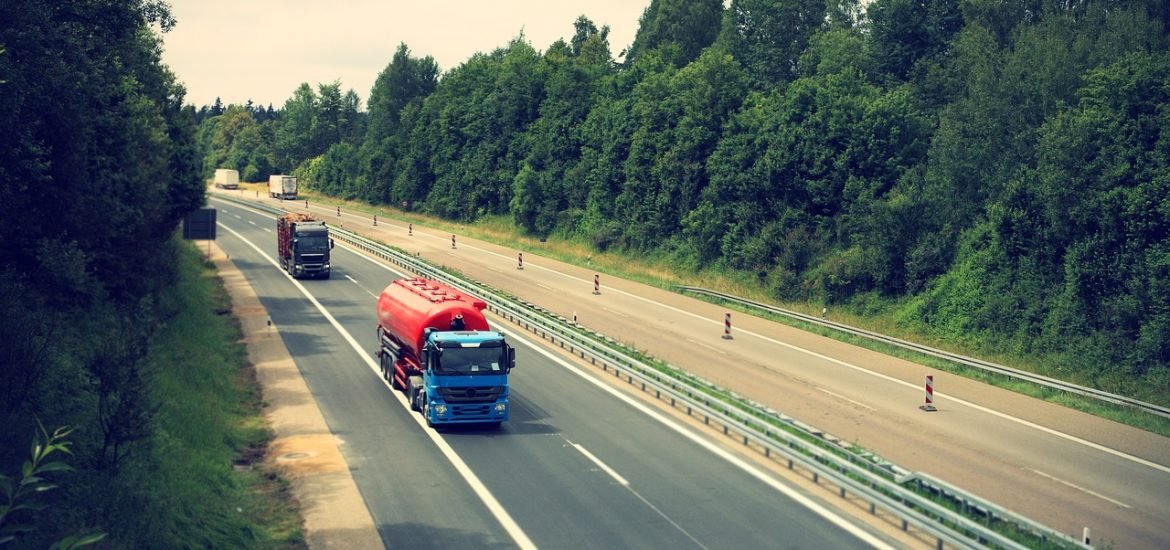 Baisse des émissions de CO2 : les camions font de la résistance