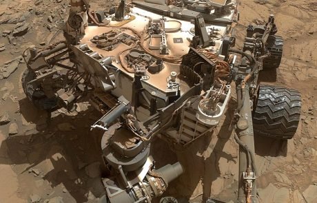 Le rover Curiosity détecte des traces de carbone inhabituelles sur Mars