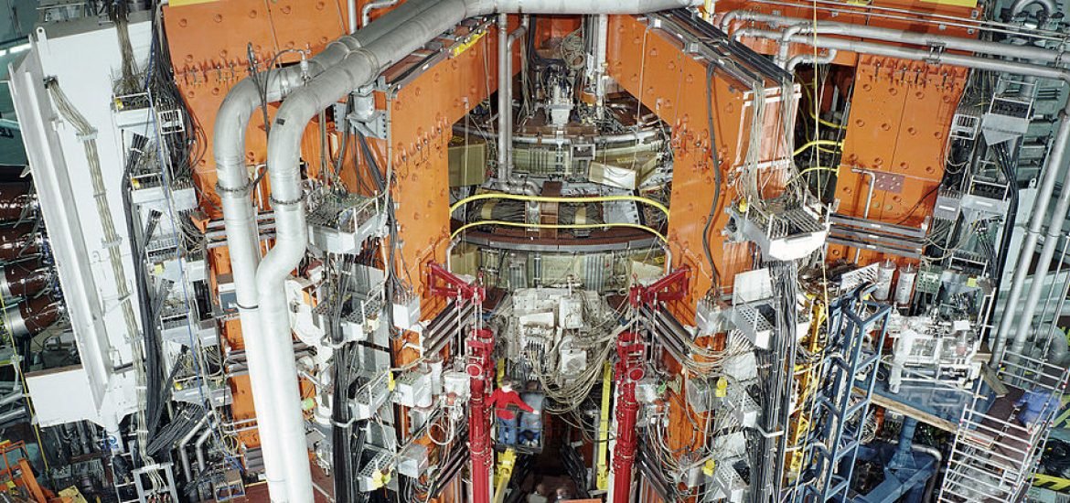 Fusion nucléaire, un pas en avant dans la science et… pour la fission nucléaire