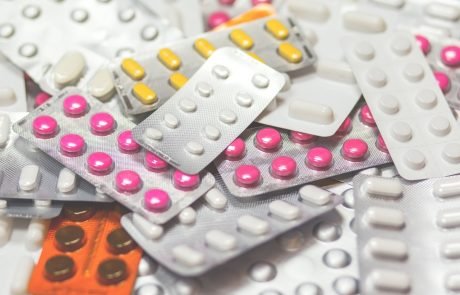 Drug used to treat herpes can fight antibiotic-resistant bacteria