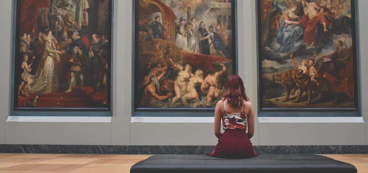 Visiting online art galleries can help mood and well-being