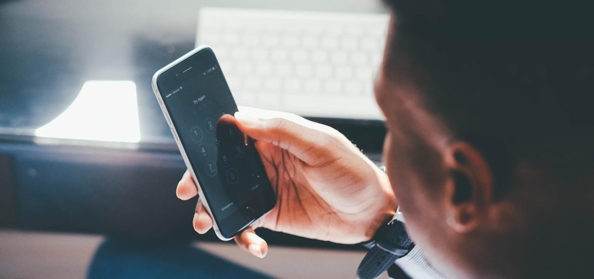 Do Lockable Phone Pouches Actually Work in Schools? Yes, but With Caveats