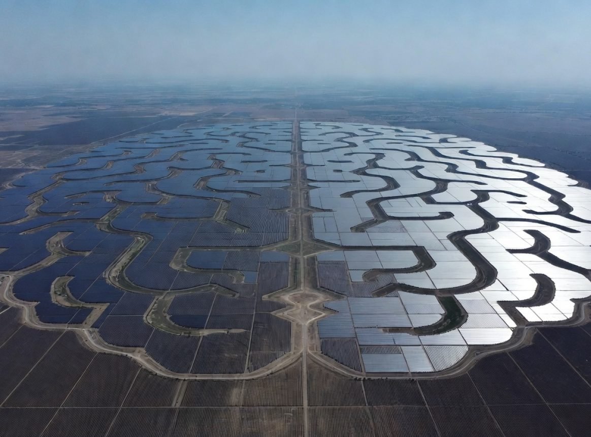 Warum deutsche Unternehmen in einem volatilen Energiemarkt auf Solarstromspeicher setzen