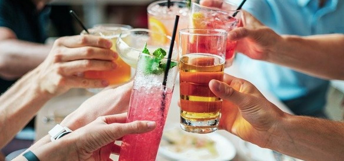 Studie: Alkohol lässt Menschen schneller altern, selbst bei nur einem Glas täglich