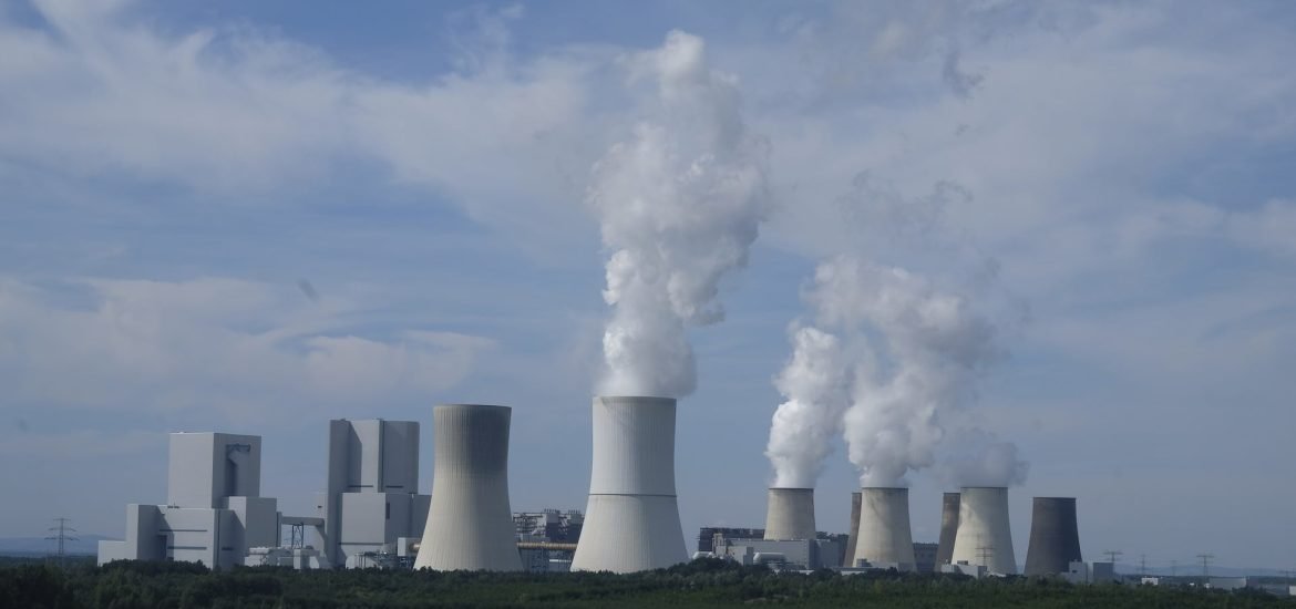 Austria challenges Hungarian nuclear power project