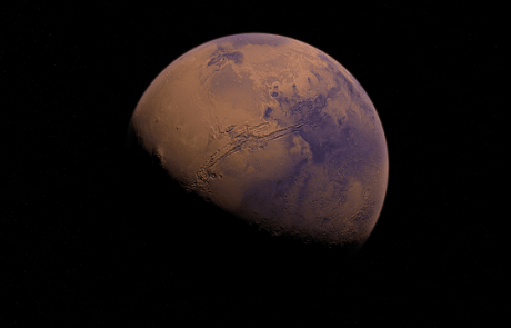 Nach Marsbeben: neue Krater auf dem roten Planeten entdeckt