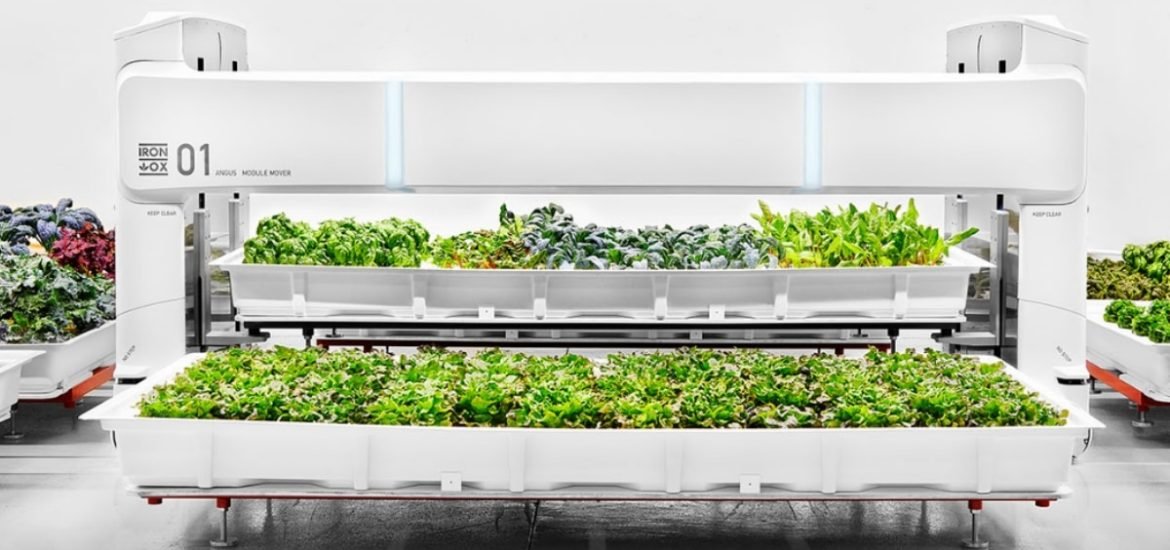 Fully autonomous robot farm opens in the US