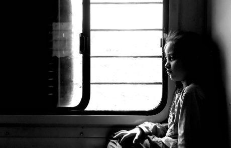 L’absence d’amitiés d’enfance liée aux pensées suicidaires après 50 ans