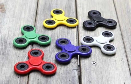 La Commission européenne alerte sur les dangers des hand spinners