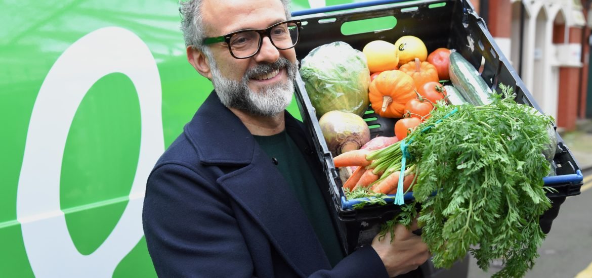 Un chef étoilé italien ouvre des restaurants gratuits basés sur les restes alimentaires