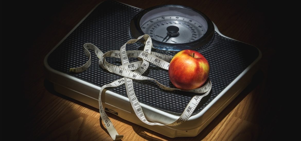 Obesity linked to 12 cancers, report finds